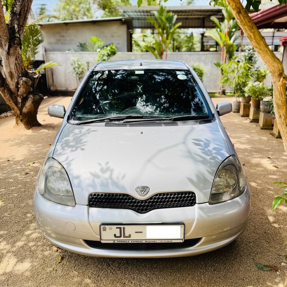 Toyota Vitz 2004