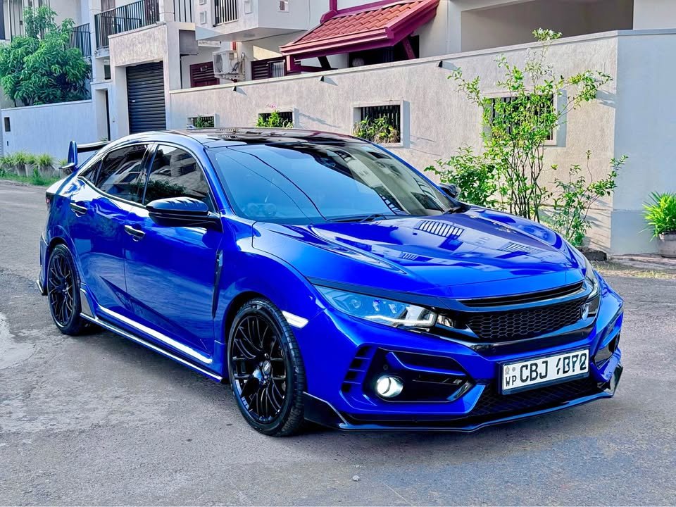Honda Civic EX 2018/2020 R-Type Modified For Sale
